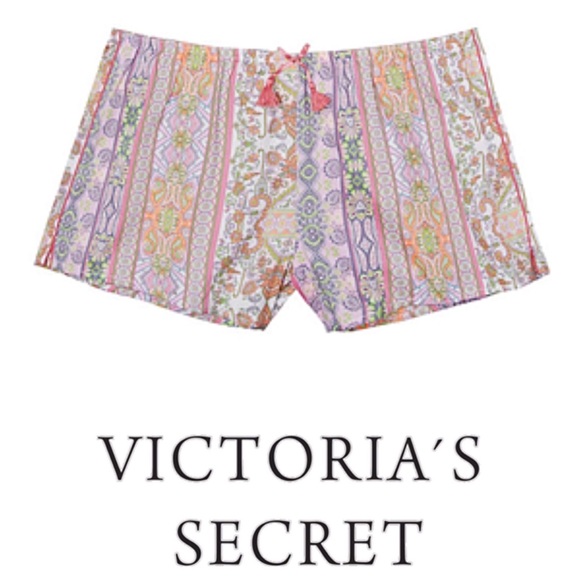 Victoria's Secret Pants - NWT Pink paisley Mayfair boxer shorts Victoria's Secret Pants - NWT Pink paisley Mayfair boxer shorts